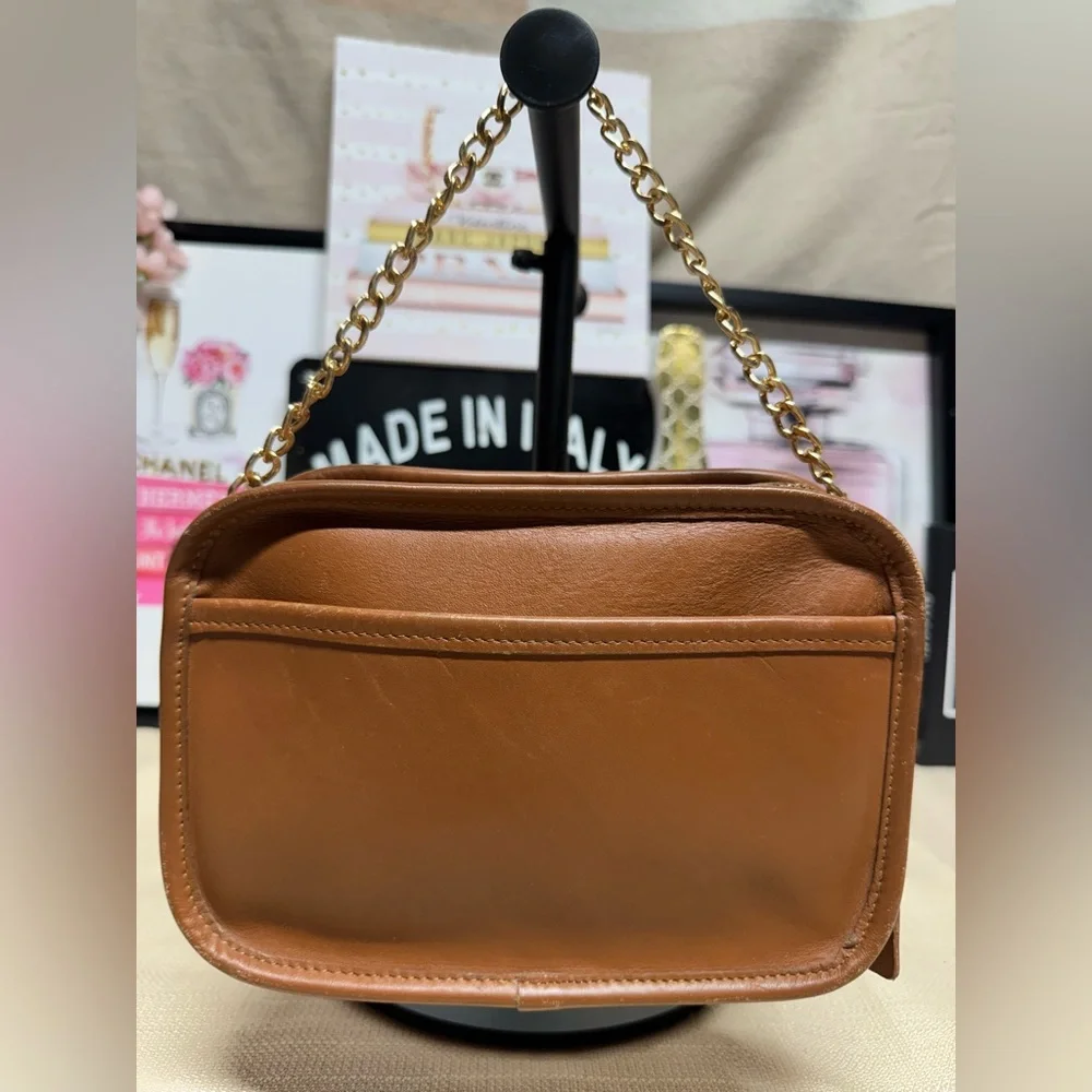 GUC Coach Brown Leather Cosmetic Bag with Crossbody Chain - Picture 10 of 13